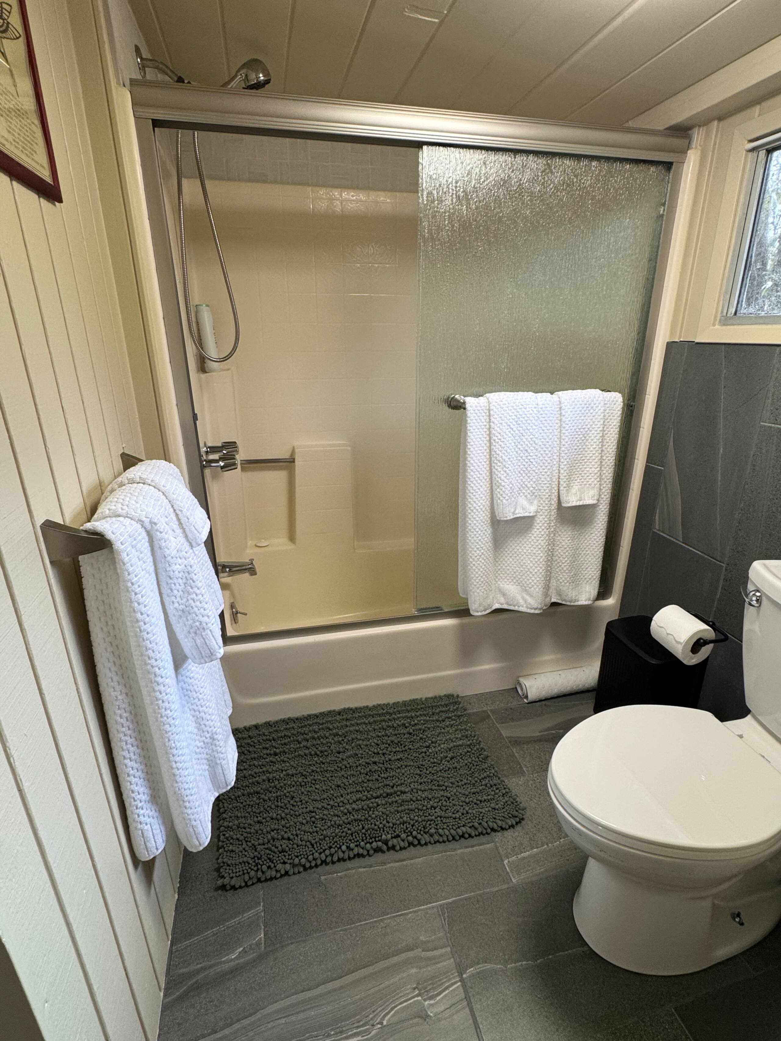 Guesthouse in Volcano · ★5.0 · 1 bedroom · 2 beds · 1 private bath - Image 13