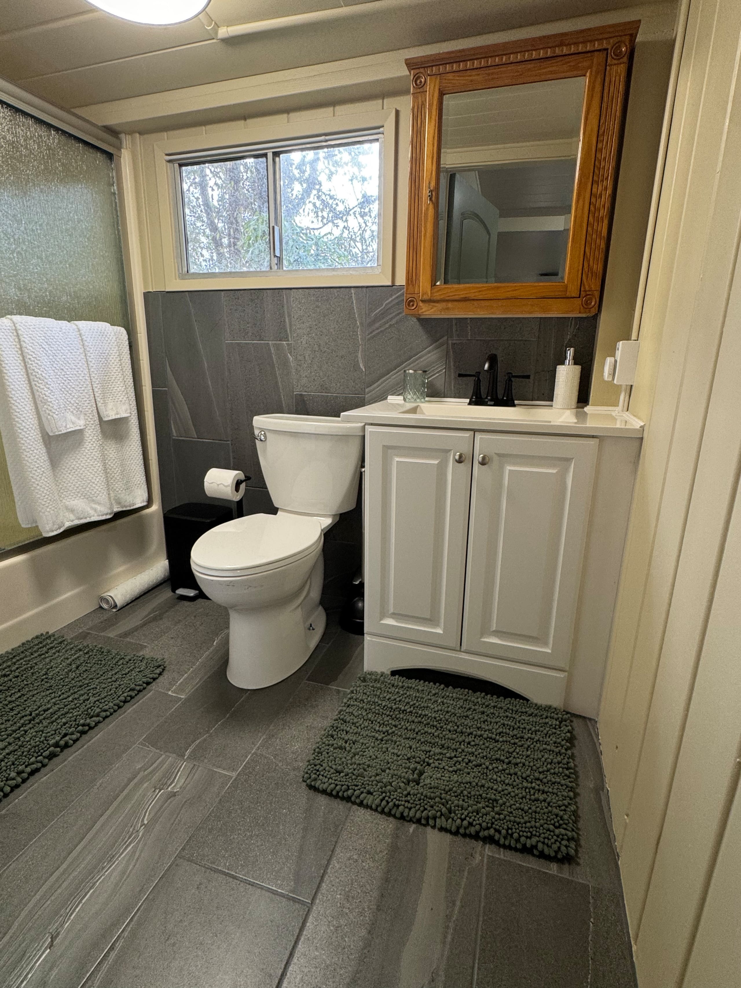Guesthouse in Volcano · ★5.0 · 1 bedroom · 2 beds · 1 private bath - Image 12