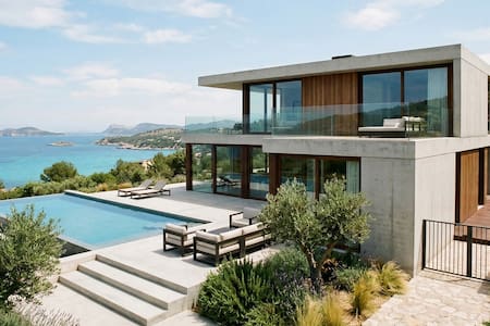 Luxury Guest House Bali — hero photo