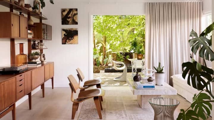A Designer Coastal Couples Retreat! - Umina