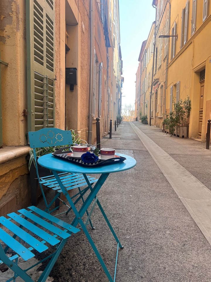 T3 Cosy Au Pied Du Port, Plages -Parking Inclus - La Ciotat