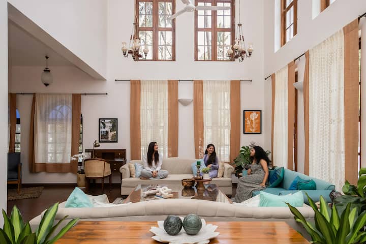 Living room image 9