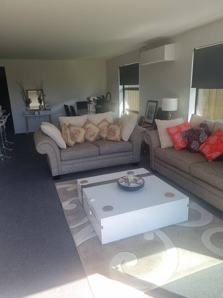 Michael's Airbnb Single Room - Ashley