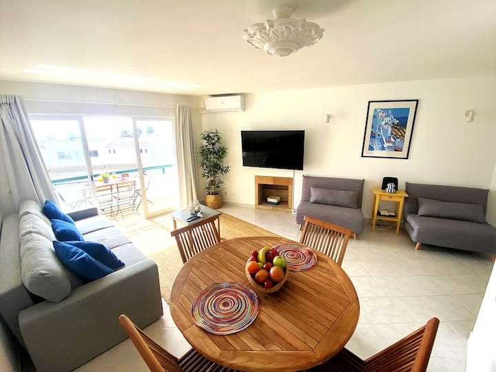 Cosy Coastal Hideaway•private Balcony•beach Acess - Porches
