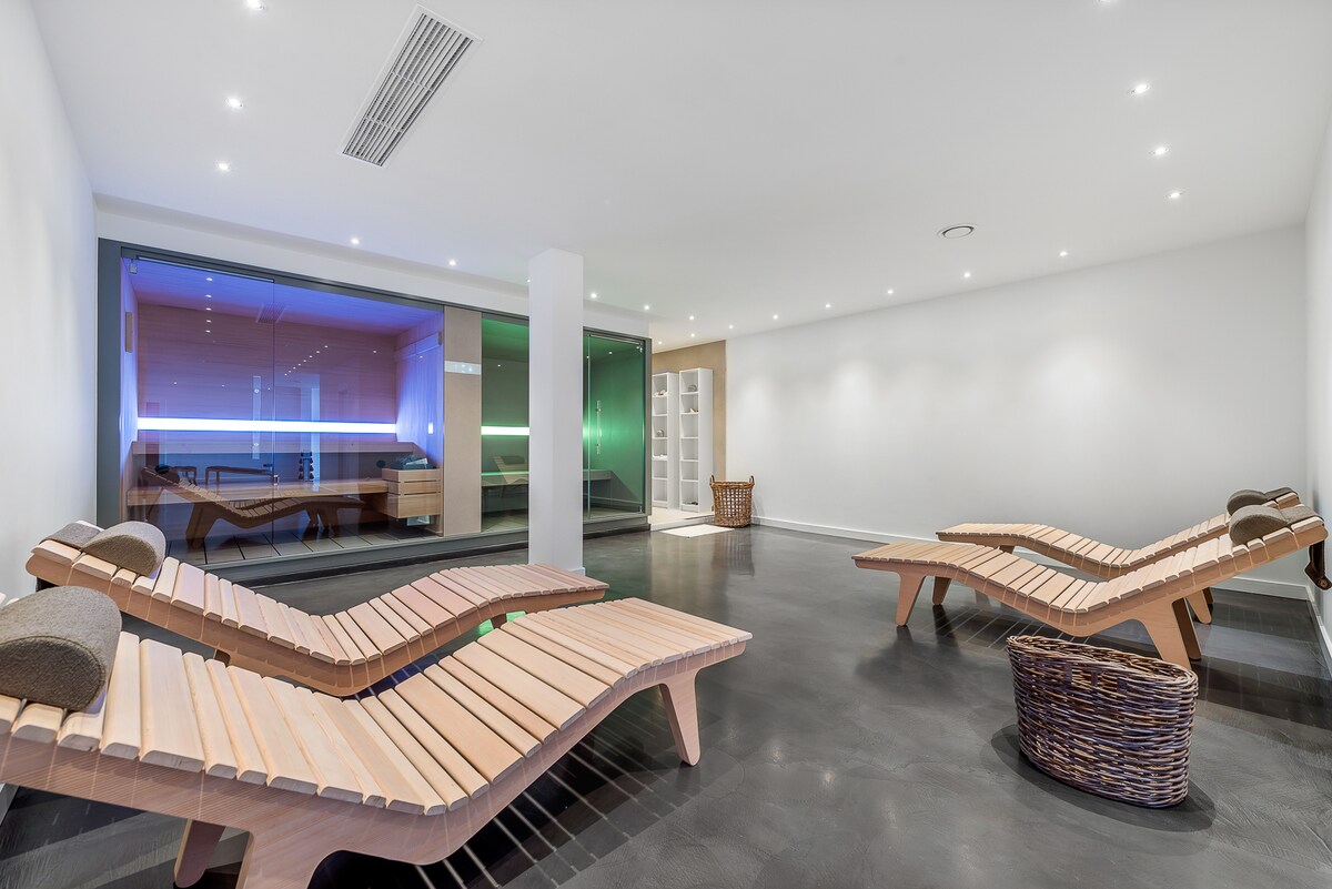 Villa Kania Son Vida with infinity pool & wide view 2