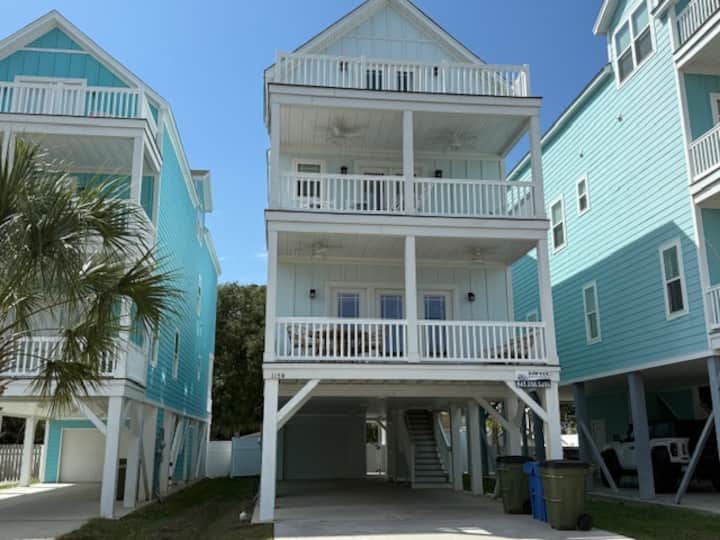 Sea Pearl House With A Private Pool, Steps Beach - Murrells Inlet, SC