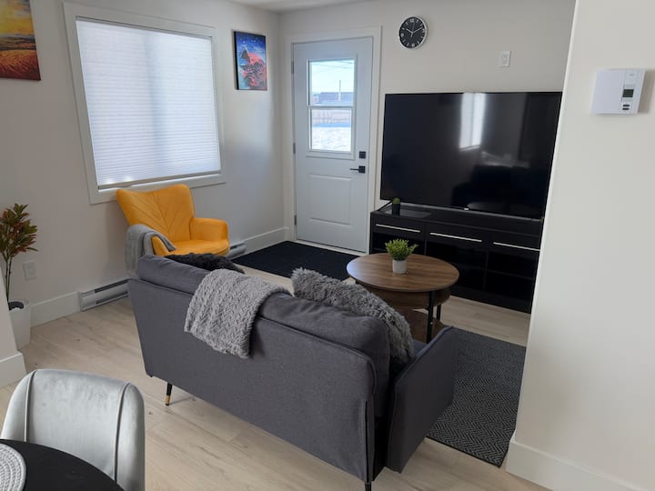Bright, Morden & Cozy 1br Getaway - Paradise