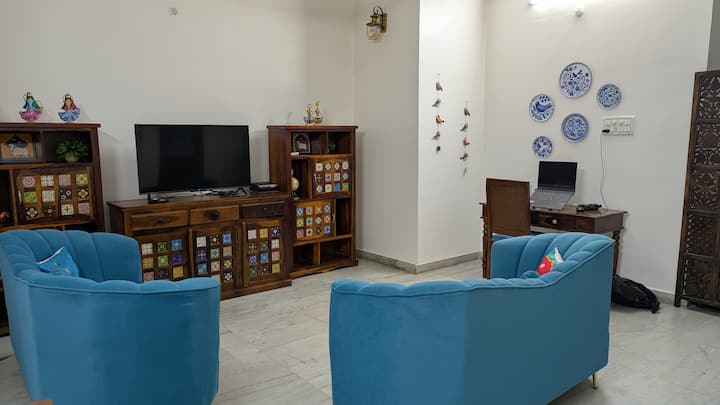 Cozy Haven In The Heart Of City Shopping & Dining - Chennai