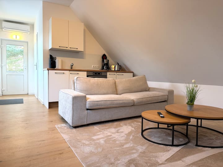Kleine Auszeit - Ferienwohnung Mit Naturgrundstück - Lübeck