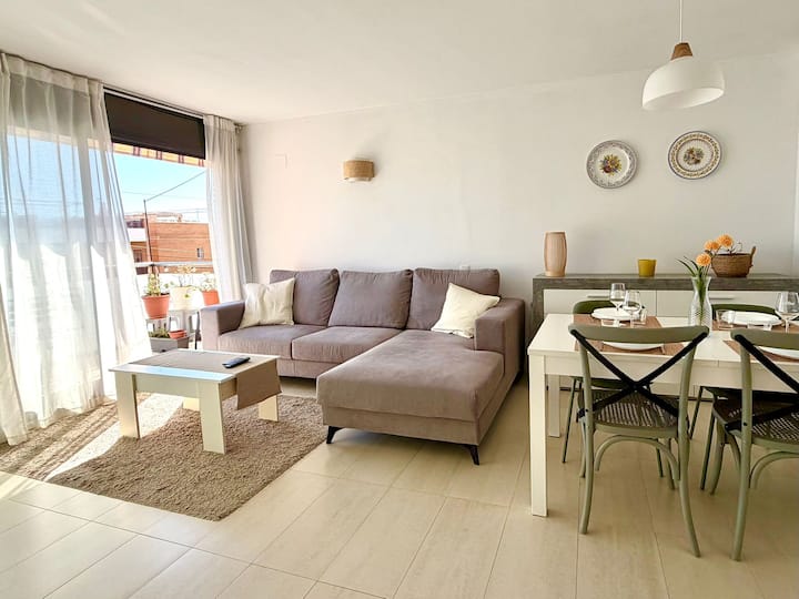 Lenna Beach Cubelles Junto A La Playa Parking A/c - Cubellas