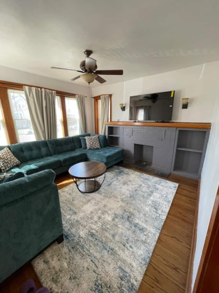 Perfect Spot In Berwyn - Countryside, IL