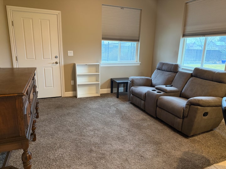 Amazing Guest House With Covered Parking - Richland, WA
