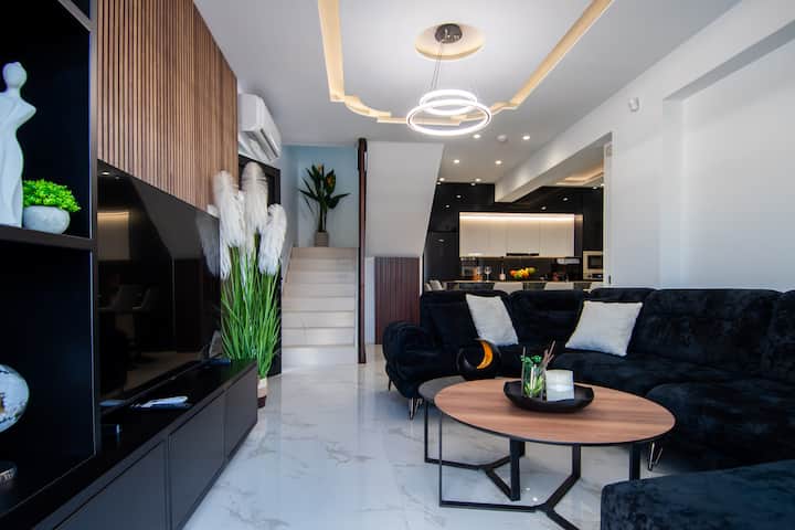 Amfi Luxury Villa, With Private Pool - 자퀸토스