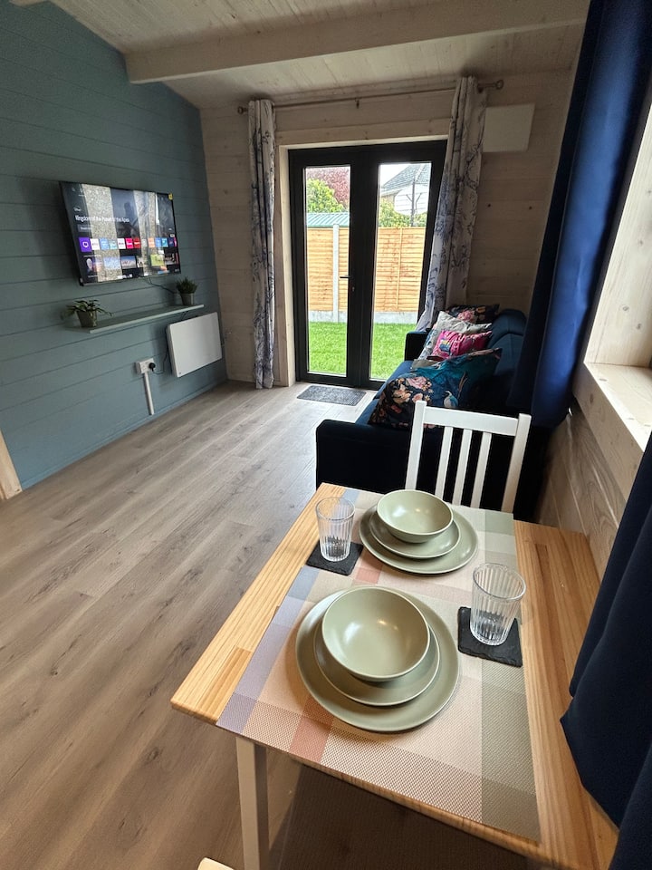 One Bedroom Home With Garden 5 Mins From Airport - Swords