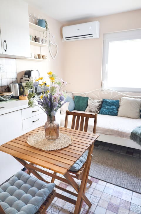 Top Airbnb: Silver Pine Escape Lodge - Private Hidden Gem in Balatonalmádi