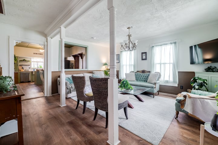 2 Houses, 20 Mins To Beach - Sleeps 16 - Brunswick, GA