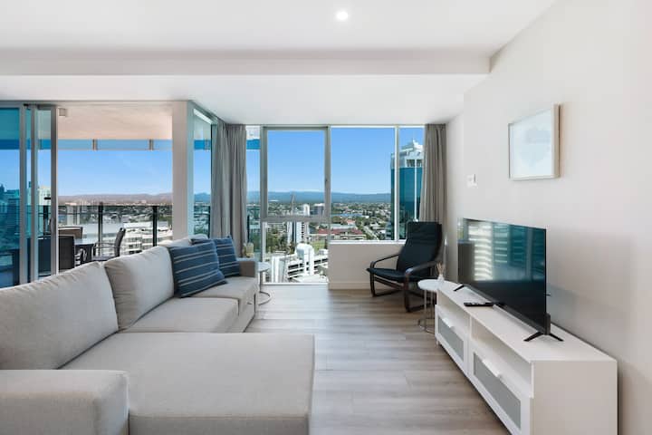 Breathtaking Views 1br Apt W/ Gym & Parking - Surfers Paradise