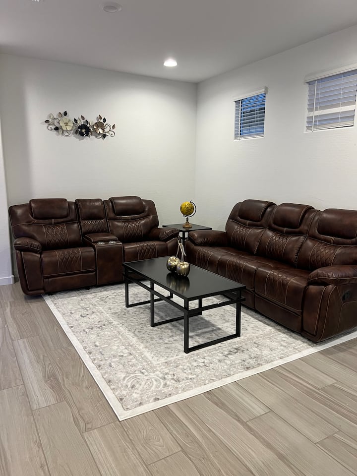 Private Next-gen Casita - Maryvale Village – Phoenix
