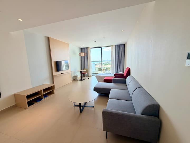 Ocean Suite | Family | Cxr Airport Transit⁠ - Tỉnh Ninh Thuận