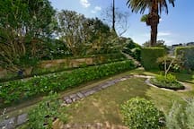 Harbourside 4BR Stay Near CBD & Double Bay