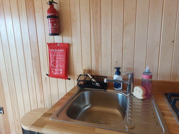 Pen Y Bryn, Shepherds' Hut On Isle Of Anglesey - 英國