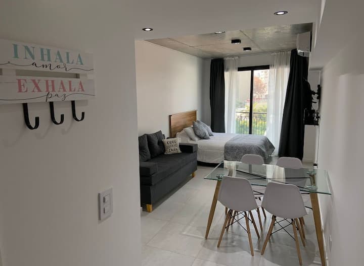 Kitnet moderno em San Telmo