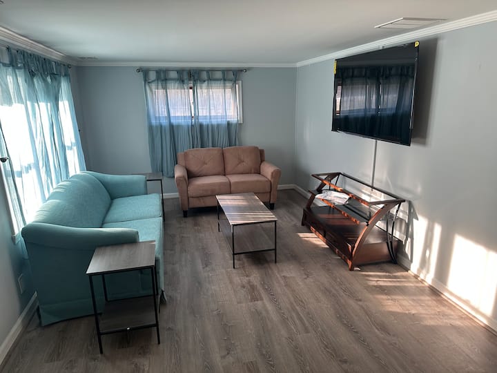 Cozy Escape. - Glen Burnie, MD