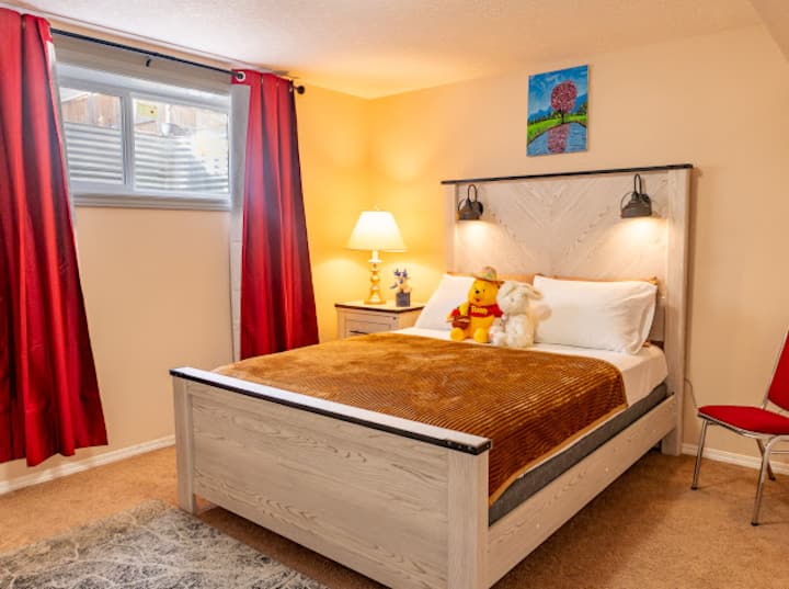 Private & Spacious Basement Suite Near Yyc - 卡加利