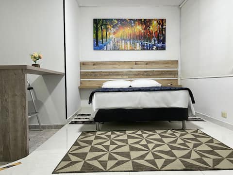 Top performing Airbnb: Beautiful Studio Apartment 103, 200 meters from Chipichape in San Vicente