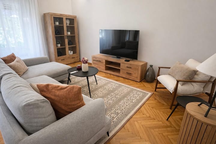 Large 2br Family Apt •Tree-lined Pedestrian Street - Athens