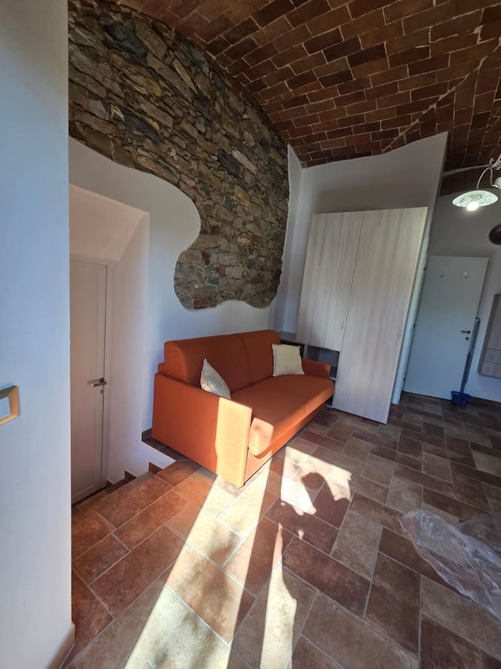 Classic Studio Flat Near The Sea In Follonica - Follonica