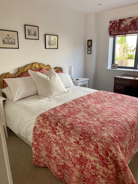 Ground fl. double room & private bathroom Braunton