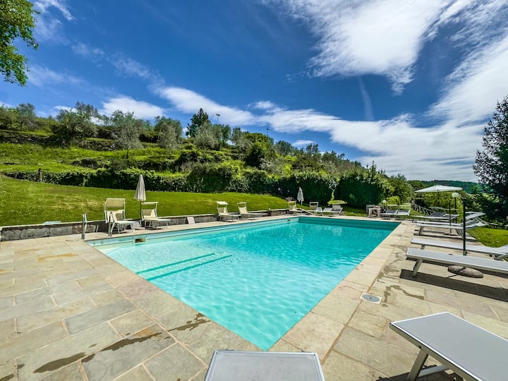Exclusive Resort & Waterfall - A14 - Montevarchi