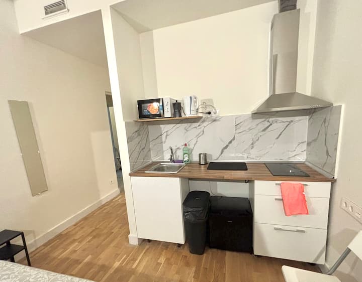 Estudio En Centro/ac/cerca Playa - Badalona