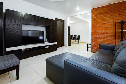 Popular Airbnb listing: Modern, minimalist, and cozy apartment in Moctezuma