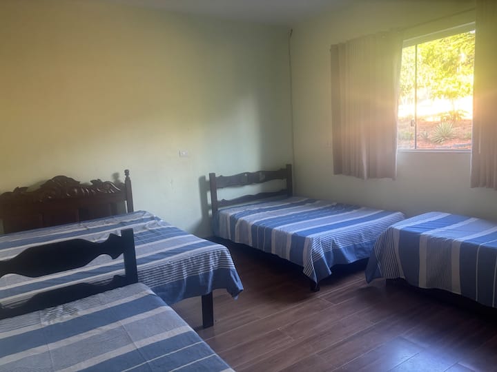 Dhomë gjumi 4