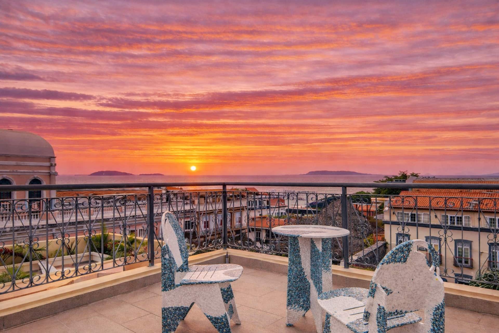 Casco Viejo • Exclusive Penthouse Private Rooftop — photo 3