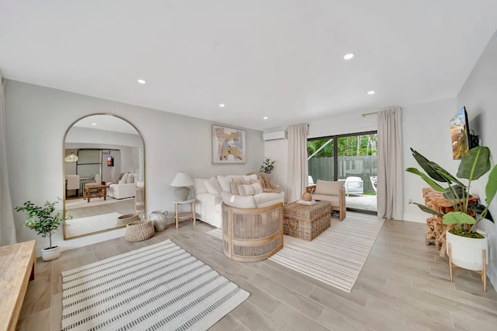 Waterfront Unit #4 20 Min Walk To Beach And Shops - Fort Lauderdale, FL