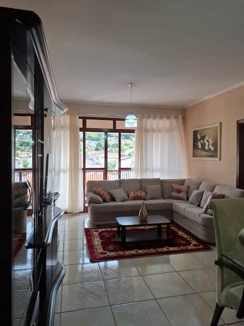 Popular Airbnb listing: Spacious and airy apartment in the heart of the city. in Lindóia