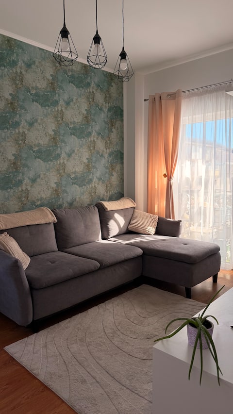 Top Airbnb: Solara in Florești