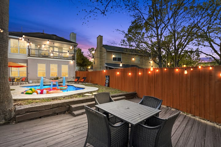 {New}private Pool | Patio | Poker & Kids Play Room - San Antonio, TX