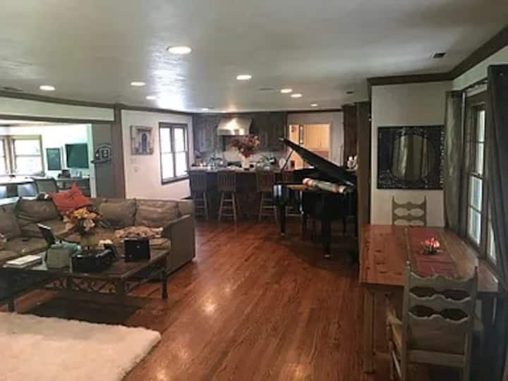 Switzer Game Day Homestead - Norman, OK