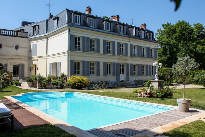 Maison De Charme 11p • Piscine • Proche Chantilly - Île-de-France