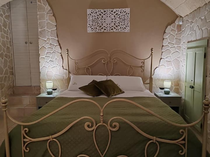 Magnolia B&b Elegant Suites In Grottaglie Old Town - Grottaglie