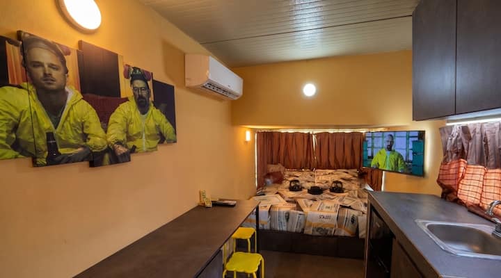 Loft-style bedroom with SmartTV, mini-split a/c, and themed sheets. For more than 2 people, we have 4 pillows, modules to convert the queen-size bed into a king-size bed, and an inflatable mattress on the floor.