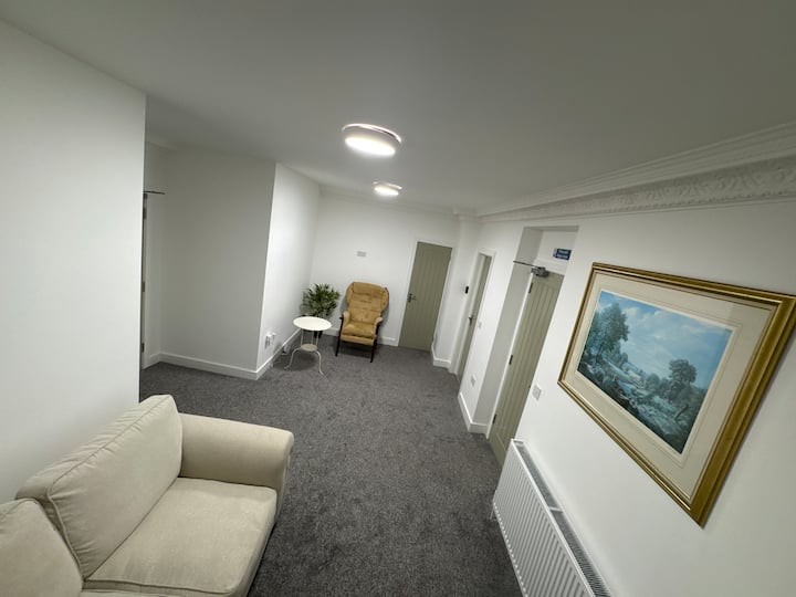 Modern Ensuite Room Near Sunderland Royal Hospital - Sunderland