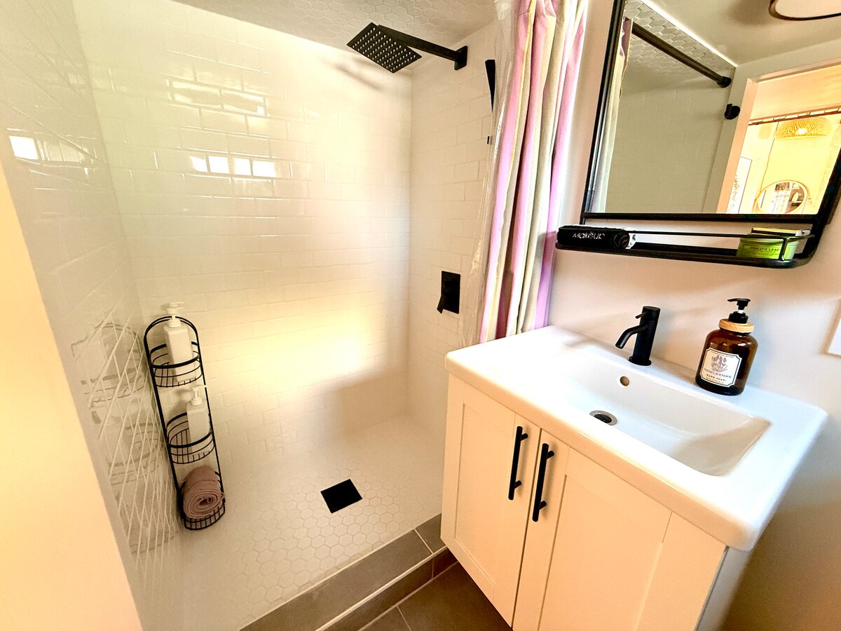 Urban Retreat-Downtown/LakeTrail/UT/Zilker/Airport