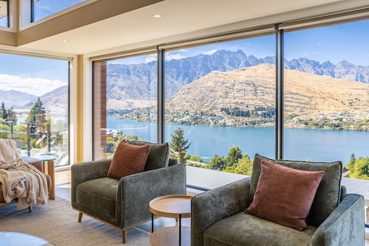 Panoramic Lakeview 4br Luxury Home - Near Town - Queenstown, New Zealand