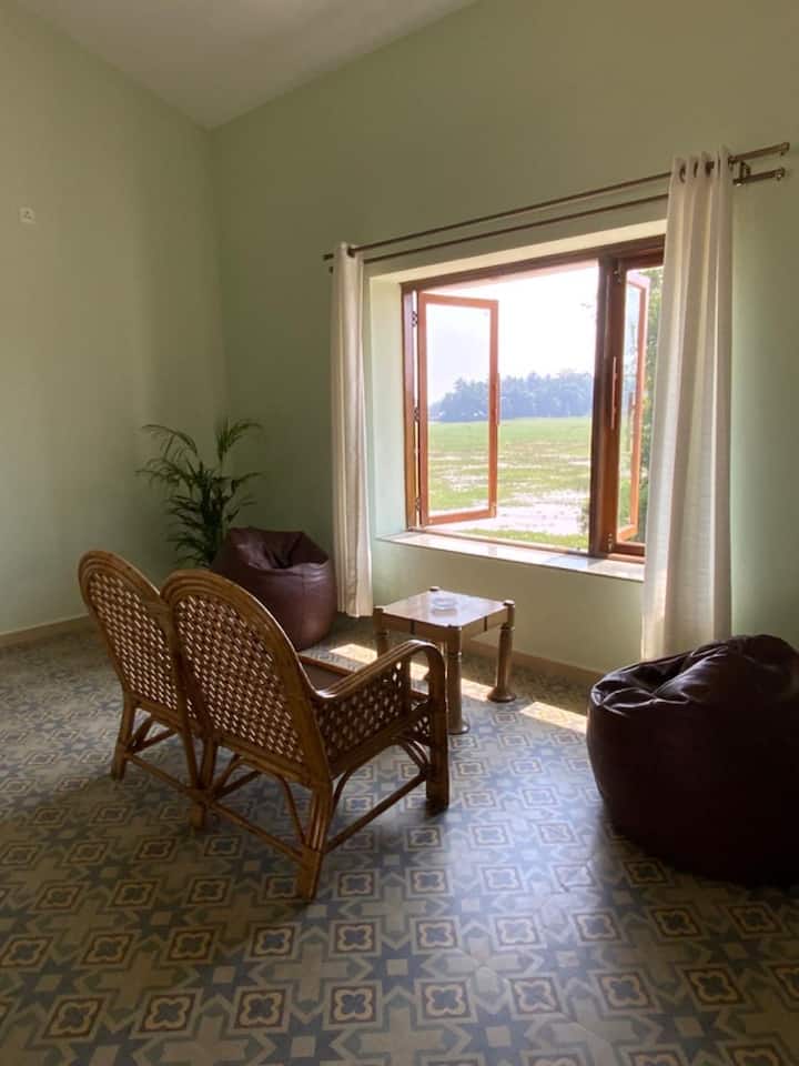 Living room image 2