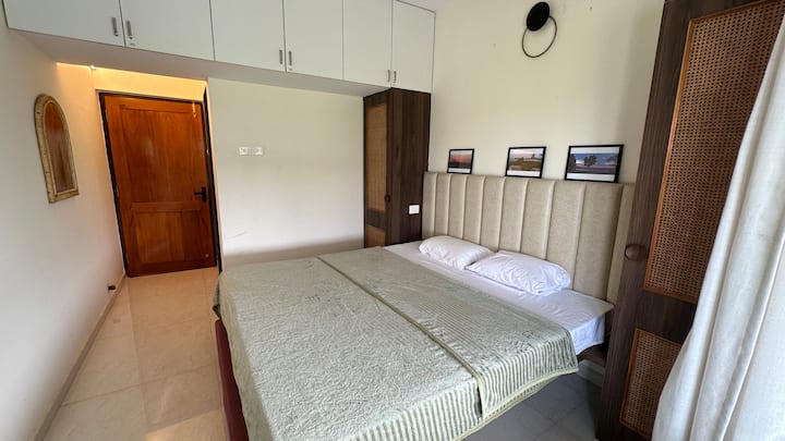 Bedroom 2 image 2